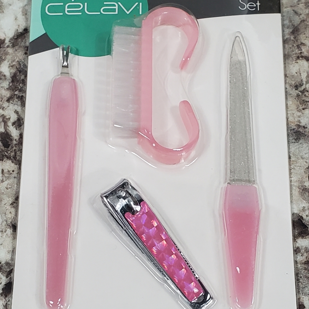 Celavi Pink Nail Tool Set
